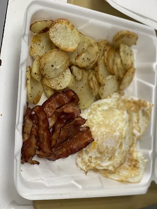 Garfield Grocery Corp Picture 2