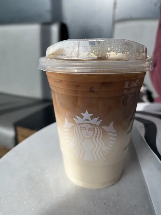 Starbucks Picture 3