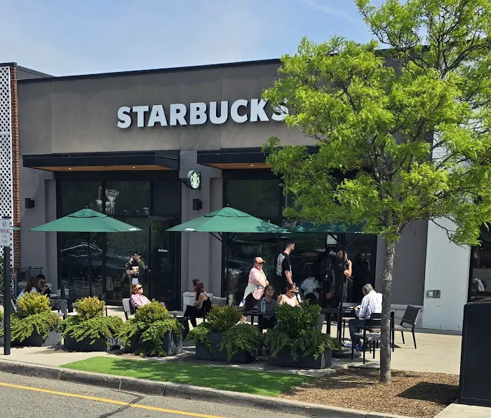 Starbucks Picture 2