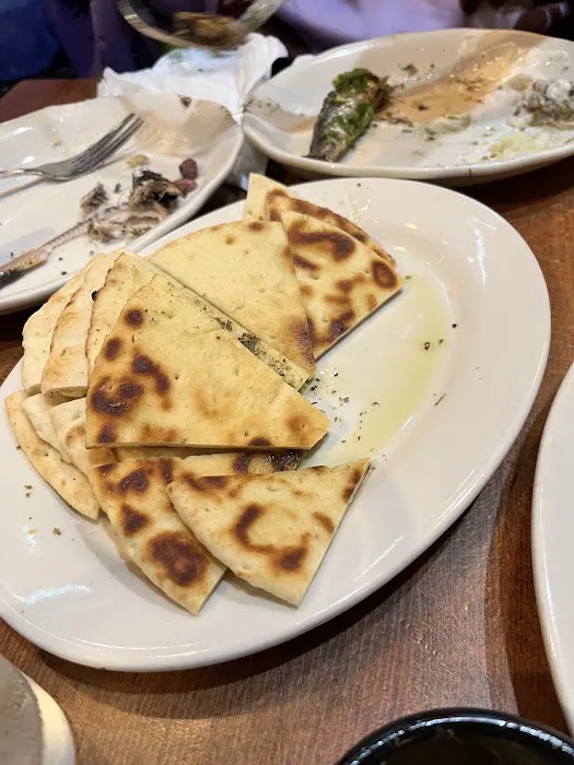 Elia Taverna Picture 9