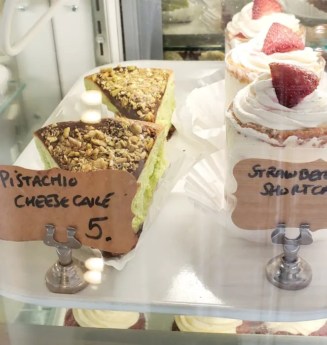 Pelville Pastry Picture 7