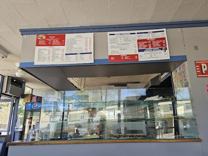 Saccone's Pizzeria Picture 7