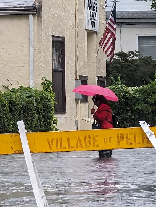 Richie's Pelham Pub Picture 5