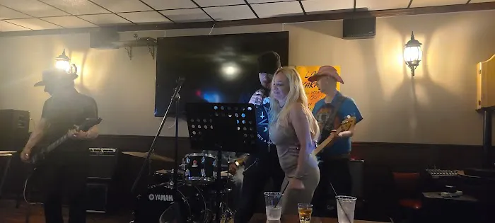 Richie's Pelham Pub Picture 10