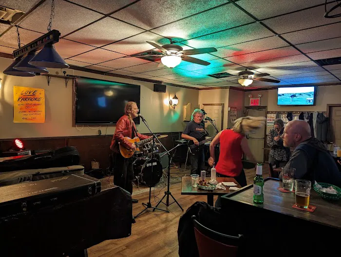 Richie's Pelham Pub Picture 9