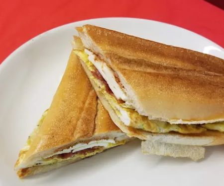 Aventura Deli & Grocery