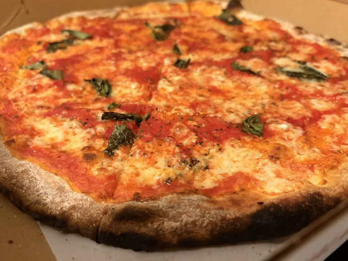 Pizzeria La Rosa Picture 2