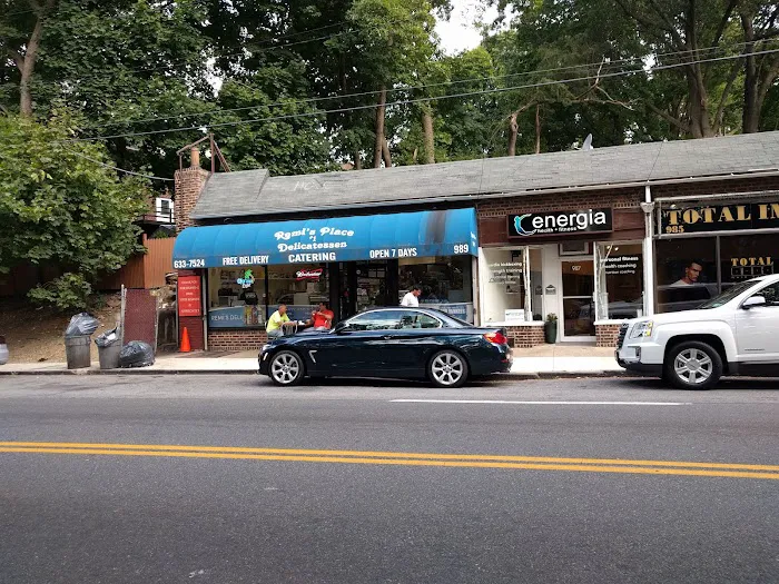 Remi's Deli Picture 5