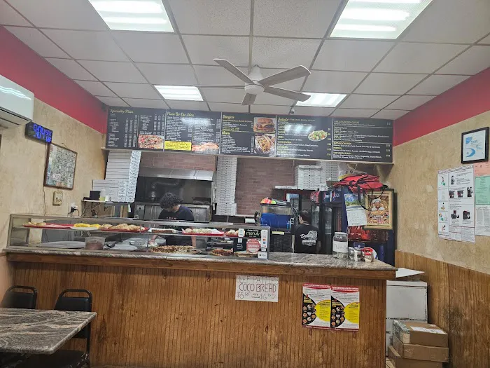 Roberto's Pizza & Pasta Picture 9