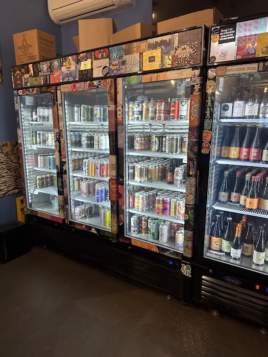 Climbing Wolf Coffee & Beer Picture 7