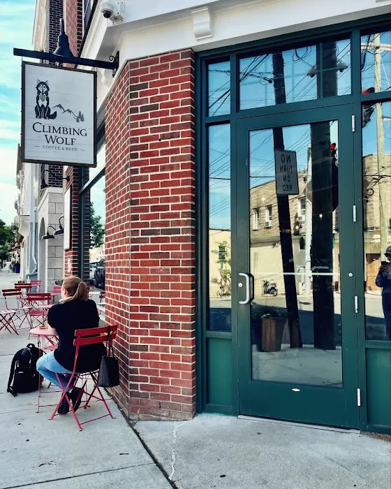 Climbing Wolf Coffee & Beer Picture 2