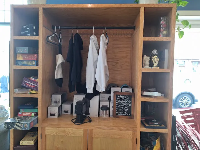 Climbing Wolf Coffee & Beer Picture 8