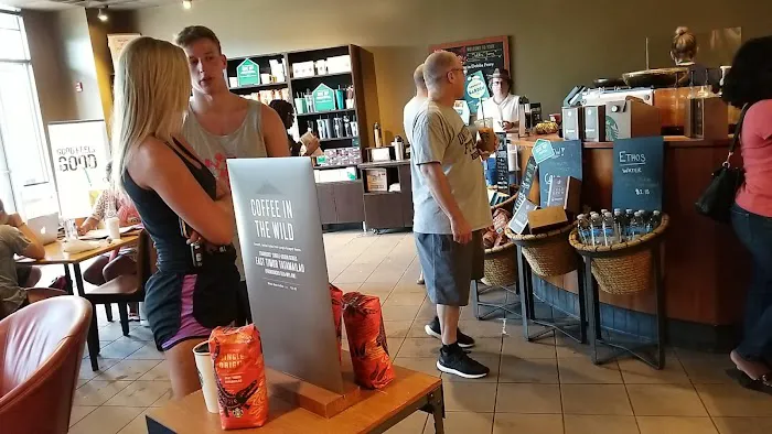 Starbucks Picture 3
