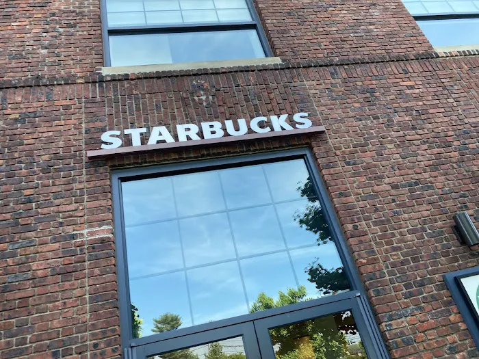 Starbucks Picture 4