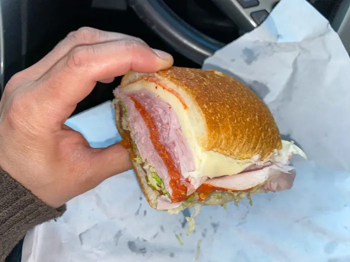 Scaperrottas Deli Picture 3