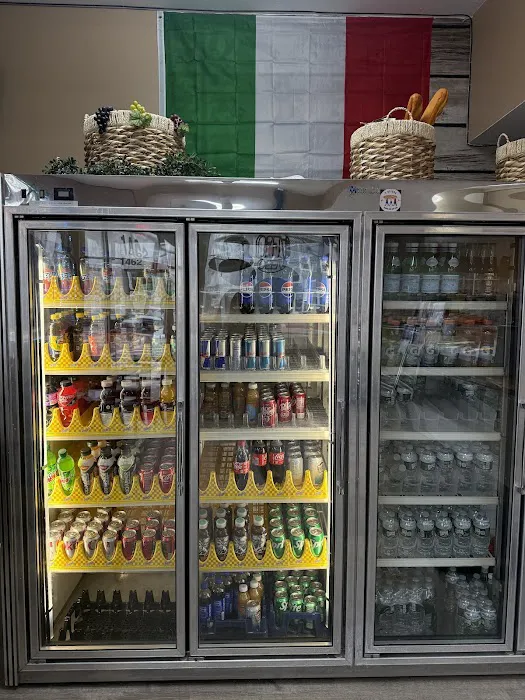 3 Guidos Italian Deli and Cafe Picture 6
