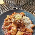 La Lanterna Restaurant Wine & Beer Garden