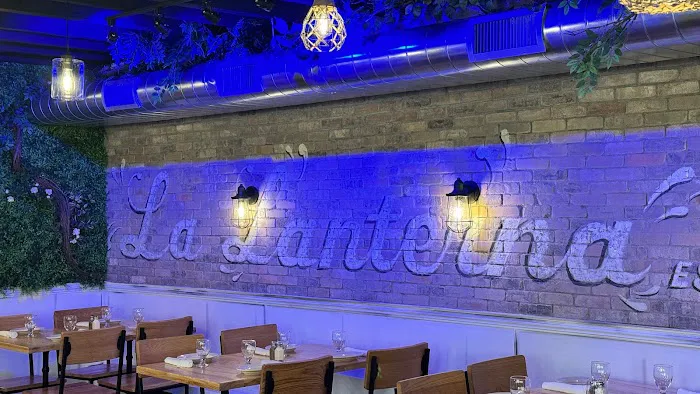 La Lanterna Restaurant Wine & Beer Garden Picture 3