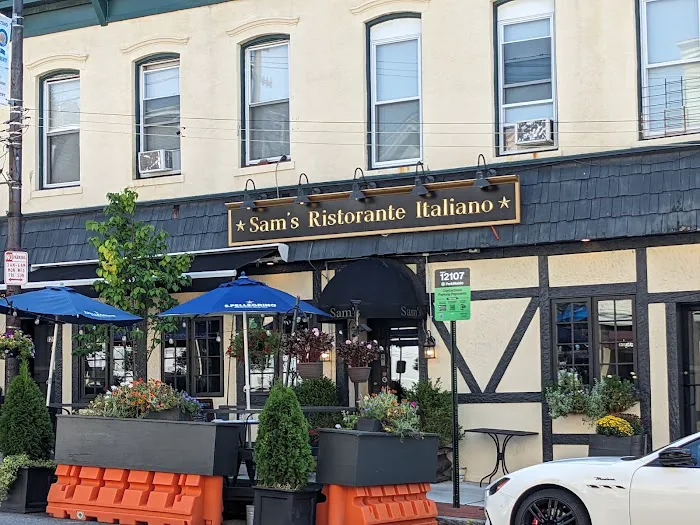 Sam's Italian Ristorante Picture 2