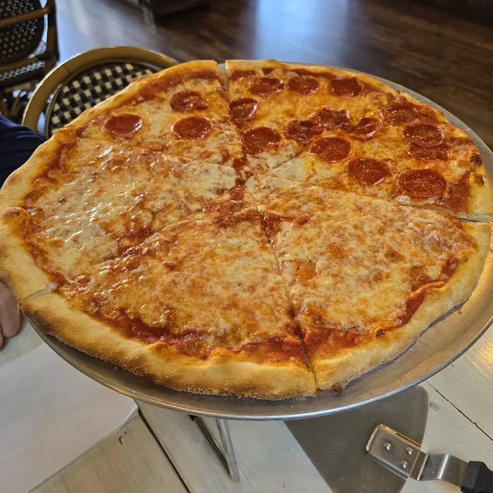Bella Rosa Pizzeria Picture 3