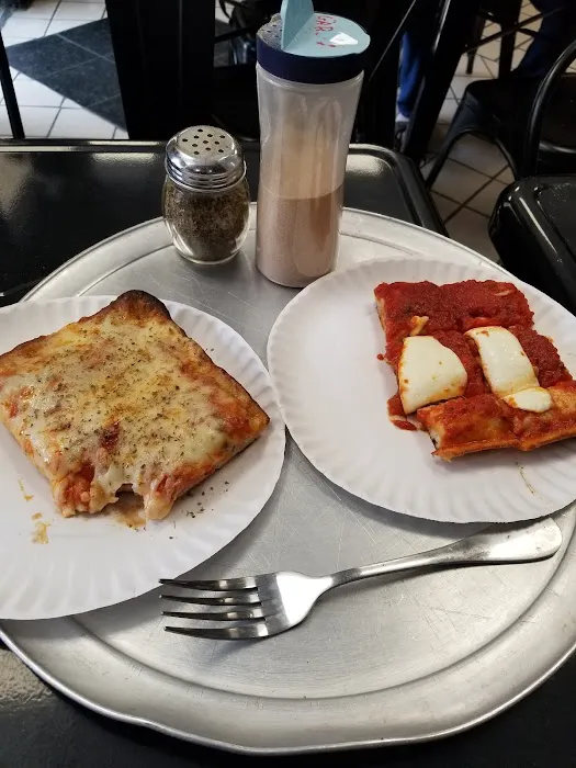 Dobbs Ferry Pizza Picture 3