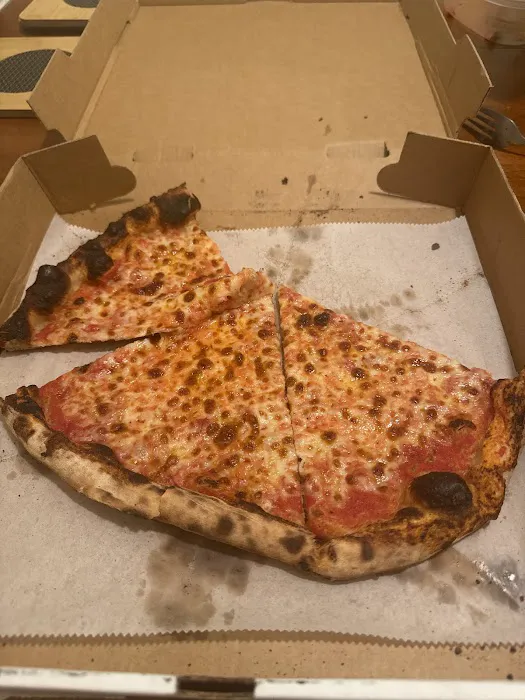 Roaming Woodfired Pizza Picture 6