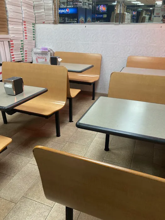 Gigi's Pizzeria and Restaurant Picture 9