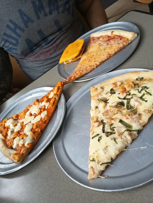 Gigi's Pizzeria and Restaurant Picture 10