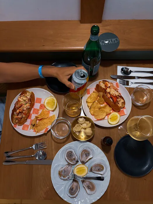 Louie's Next Door Picture 3