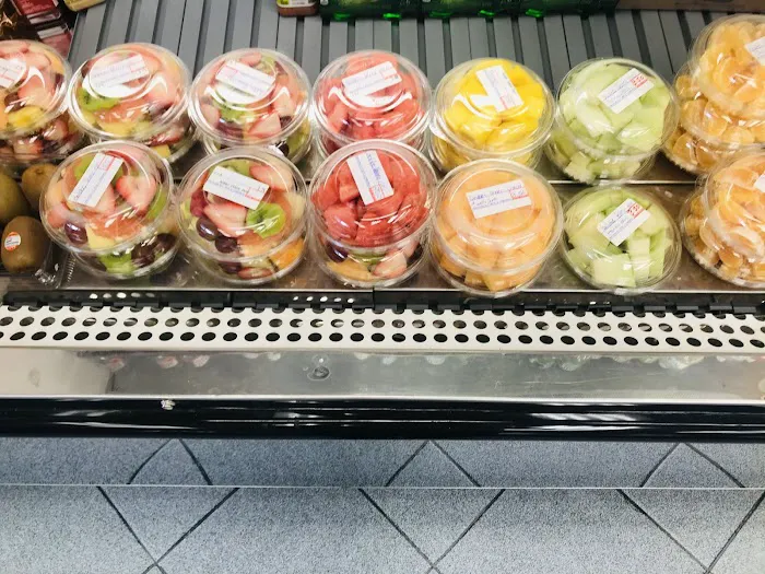 Dobbs Ferry Deli 2 Picture 10