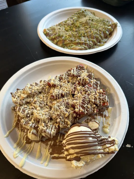 LeyRa Chocolate Crepe & Waffle & Milkshake Picture 5