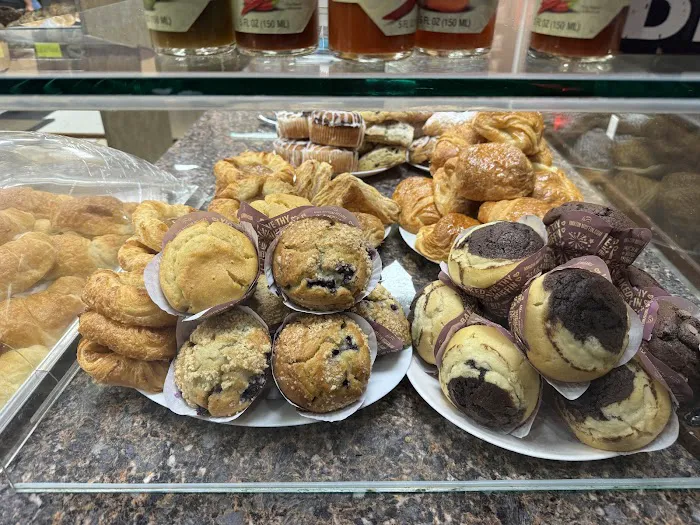 Yum Yum Bagel & Cafe Picture 10