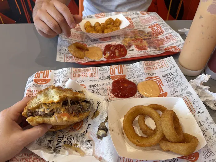 Jojo Burger Picture 2