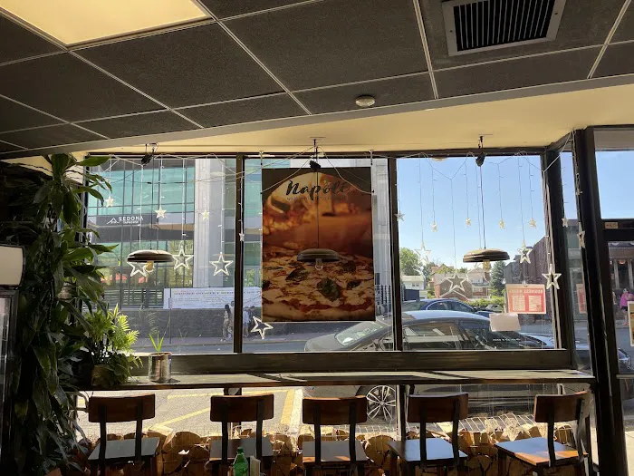 Napoli Wood Fired Pizza & Bakery Picture 10