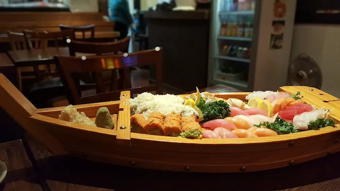Marathon Sushi Picture 1