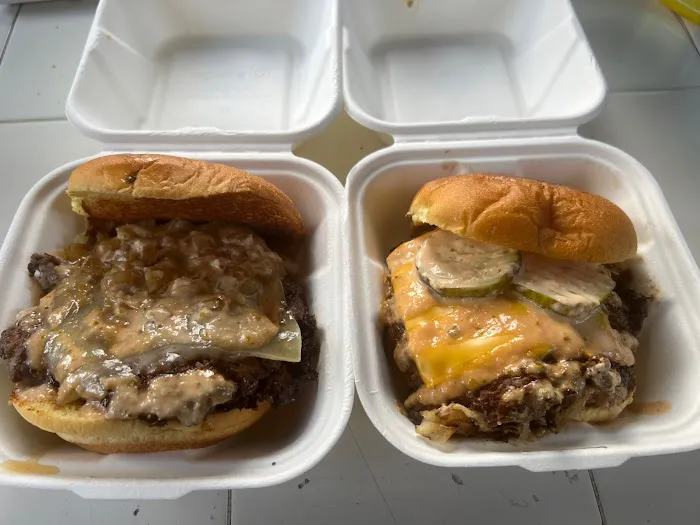 Mashed Burgers Picture 5
