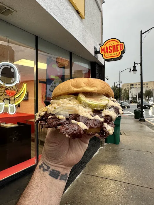 Mashed Burgers Picture 1