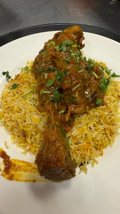 7 Sis 1 Bro Indian Kitchen Picture 4