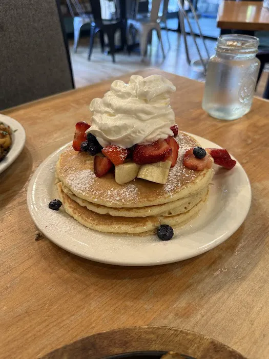 Brownstone Pancake Factory (Edgewater, NJ) Picture 3