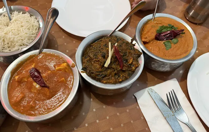 Gulab Indian Restaurant Picture 3