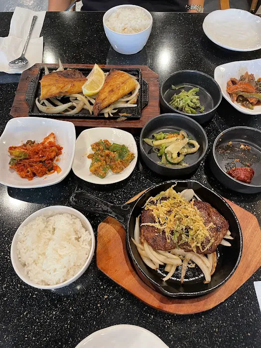 Jinjee 진지 | Korean Restaurant Picture 9