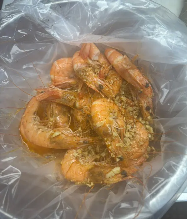 Loui Boil - Cajun Seafood Boil Restaurant / Crab House Picture 3