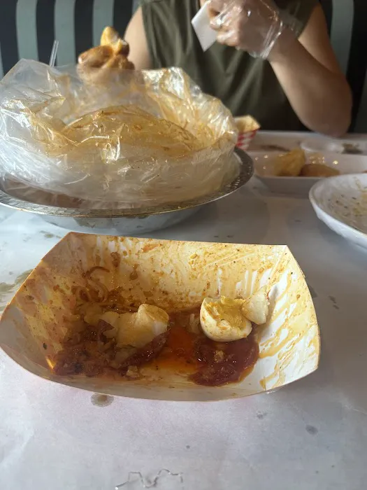 Loui Boil - Cajun Seafood Boil Restaurant / Crab House Picture 6