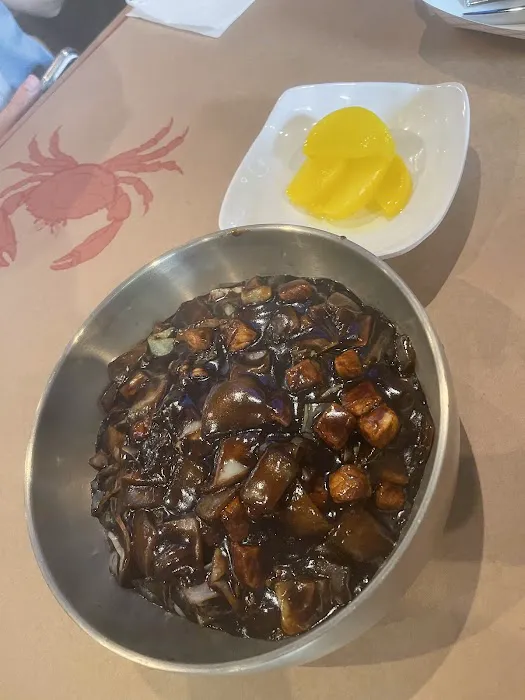 Loui Boil - Cajun Seafood Boil Restaurant / Crab House Picture 5