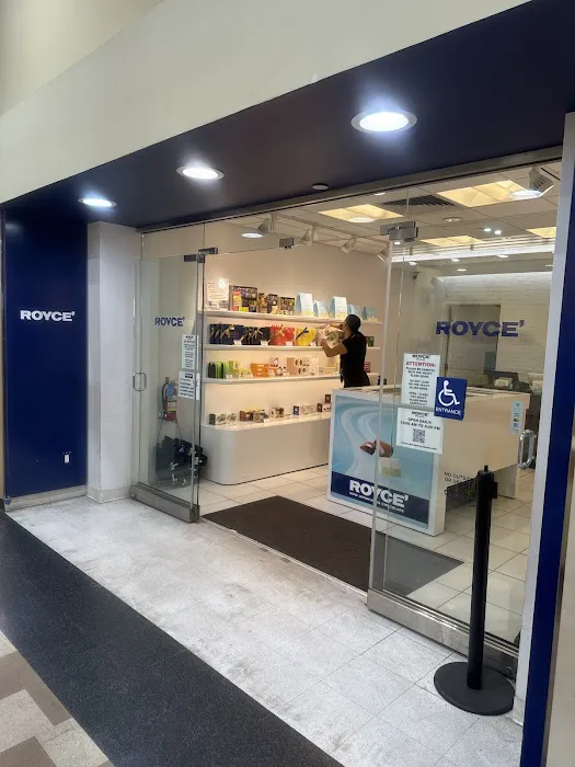ROYCE' Chocolate at Mitsuwa Marketplace in Edgewater Picture 6