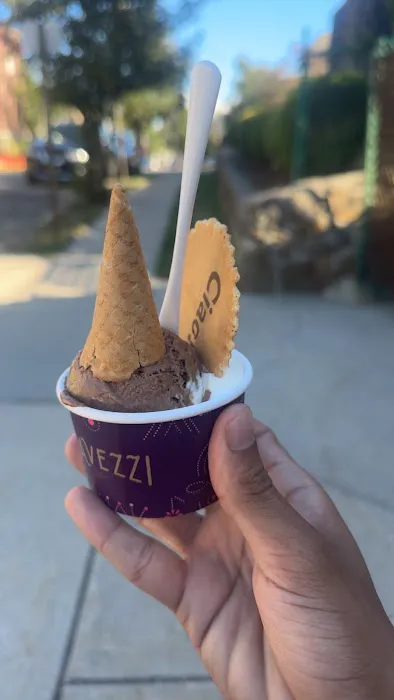 MR. FALAFEL & GELATO Picture 4
