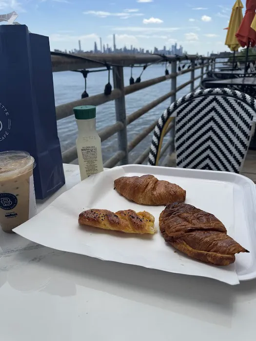 Paris Baguette Picture 2