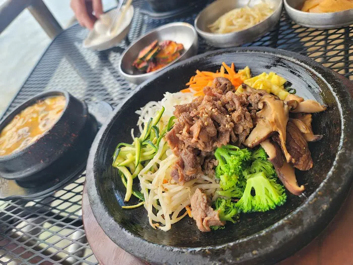EDGEWATER SGD TOFU & BBQ Picture 5