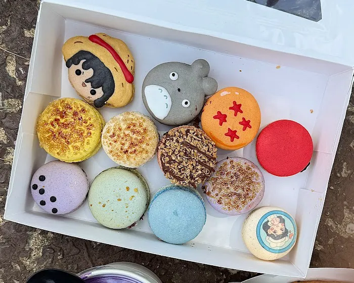 Steph's Macarons Picture 1