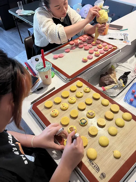 Steph's Macarons Picture 2